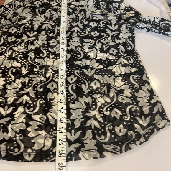 INC International Concept Sheen Black & White Button Down Long Sleeve Blouse - Picture 5 of 6